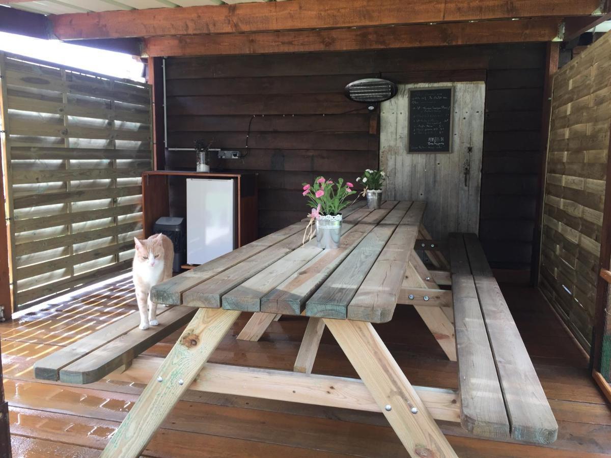 Roulottes Du Chalet Des Pins Rougeou Dış mekan fotoğraf