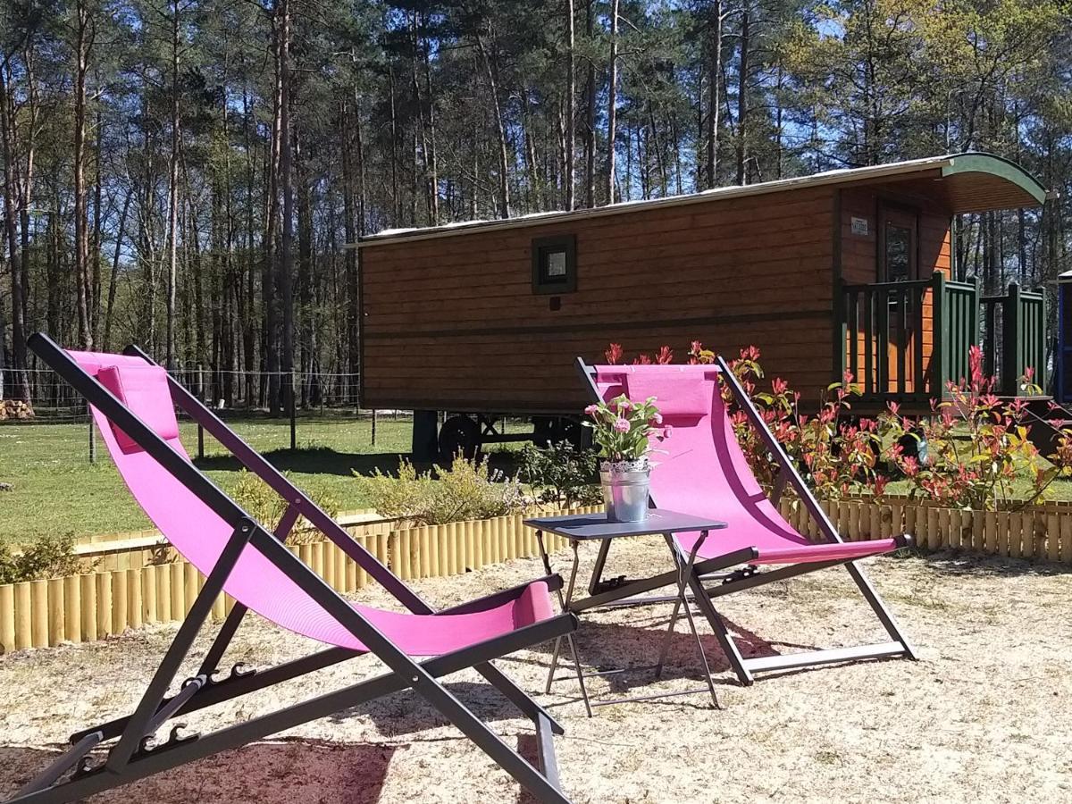Roulottes Du Chalet Des Pins Rougeou Dış mekan fotoğraf